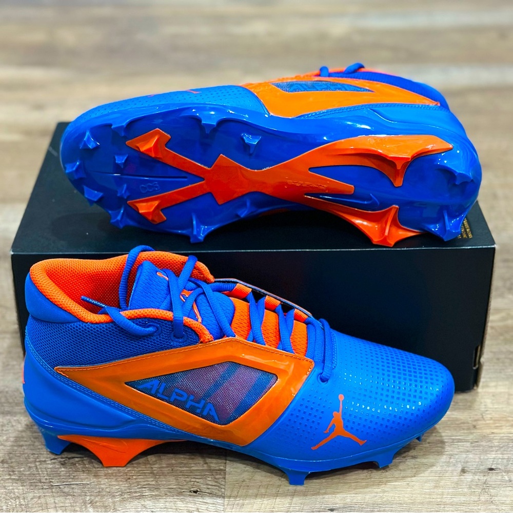 Jordan Alpha Menace 4 Pro ‘Florida Gators’ Football Cleats
